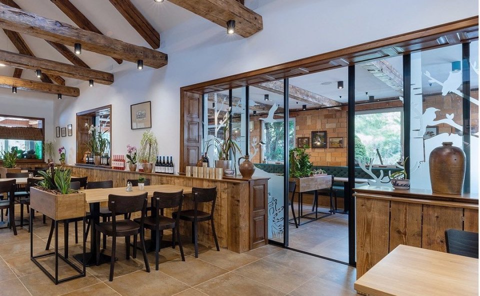 Beltéri / hőhidas rendszerek